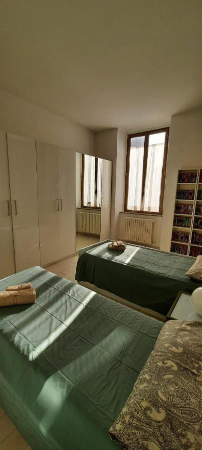 Intero Appartamento Lgbtq+ Zona Loreto ميلان المظهر الخارجي الصورة